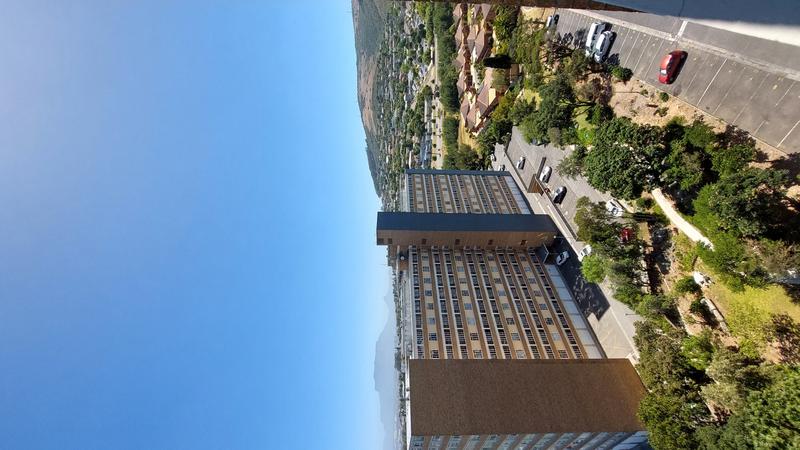 1 Bedroom Property for Sale in Loevenstein Western Cape